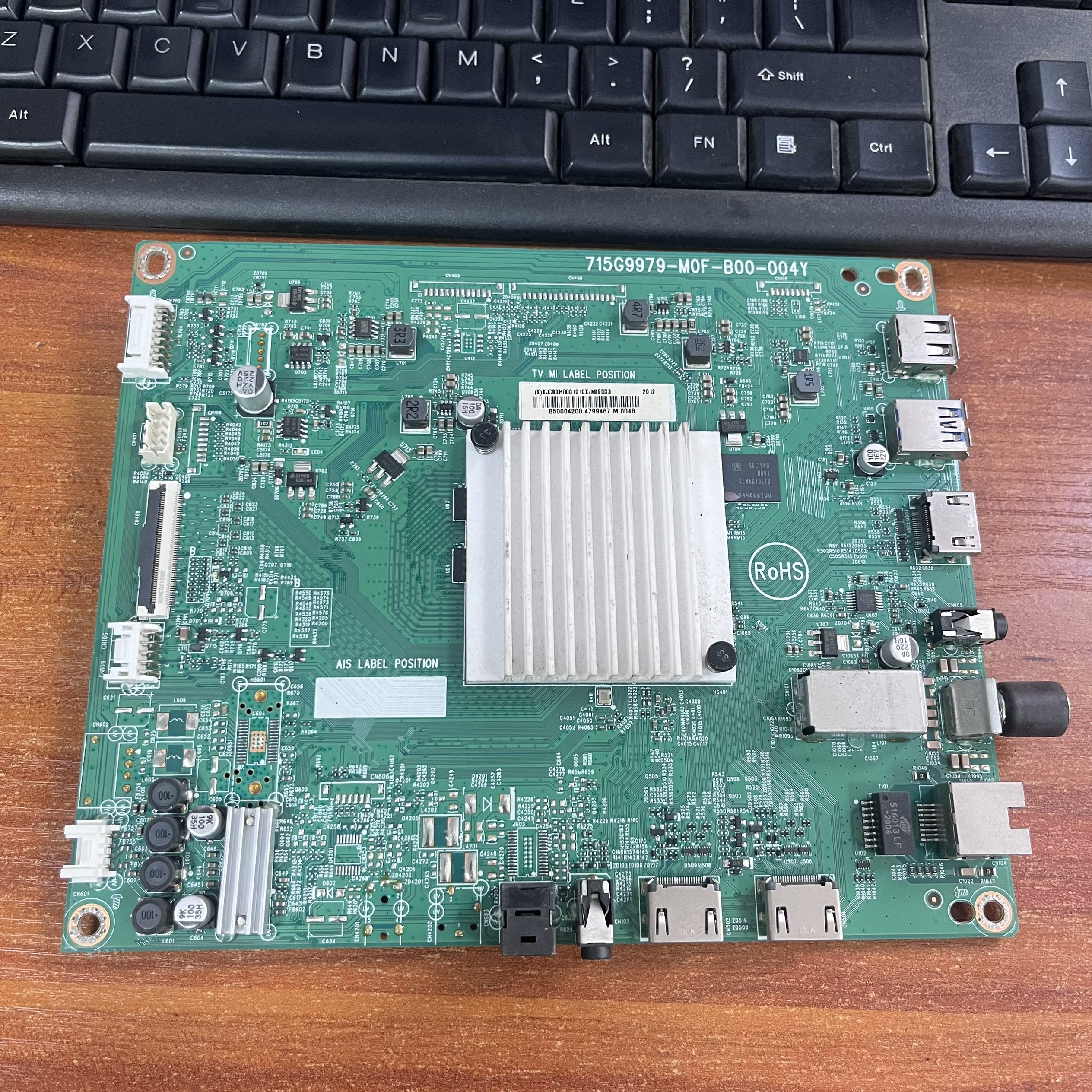 主板715G9979-M0F-B00-004Y屏