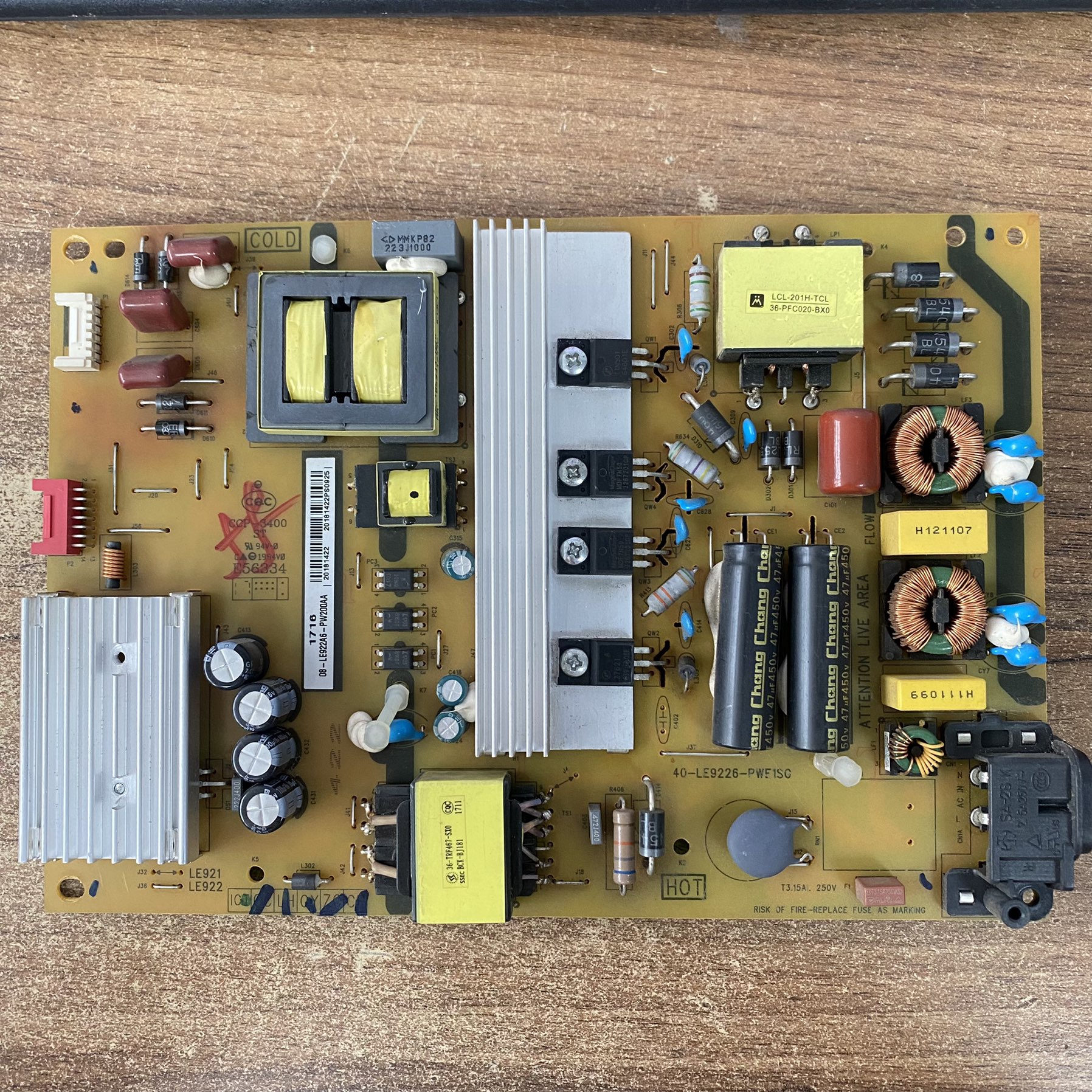 TCLB55A769U电源板40-LE9226-