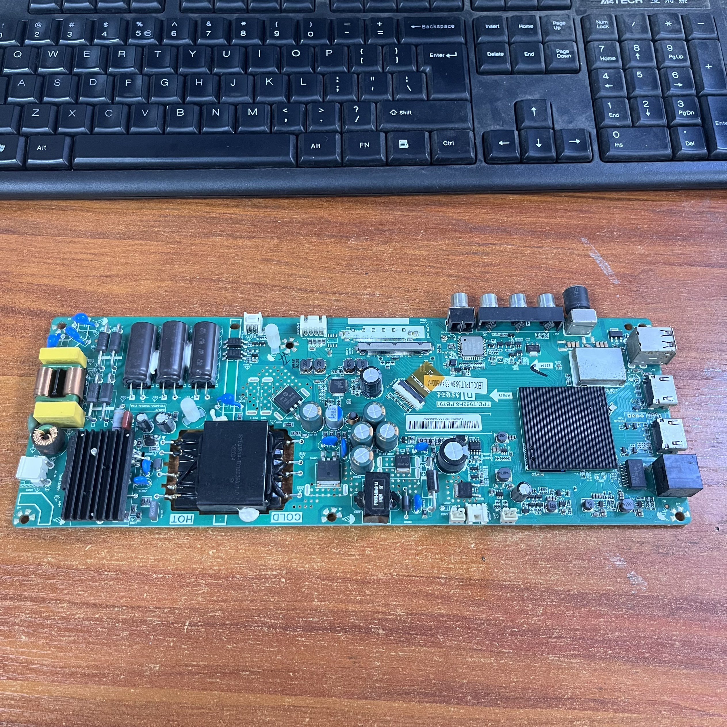 主板TPD.T962H8.PB791屏MI43TV