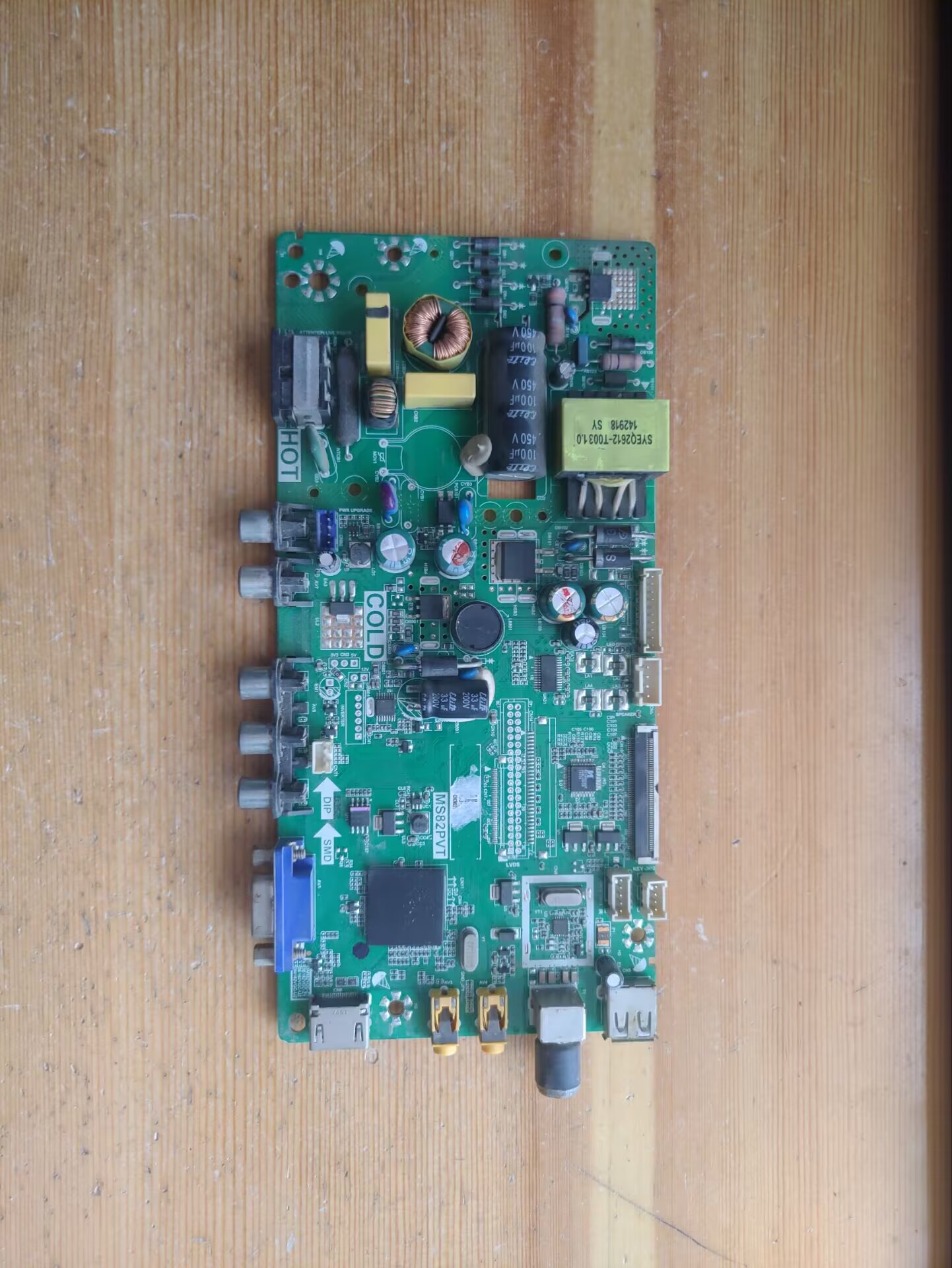 TCL原装L32F1600B主板T