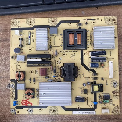 TCLL43E5010E电源板实物图