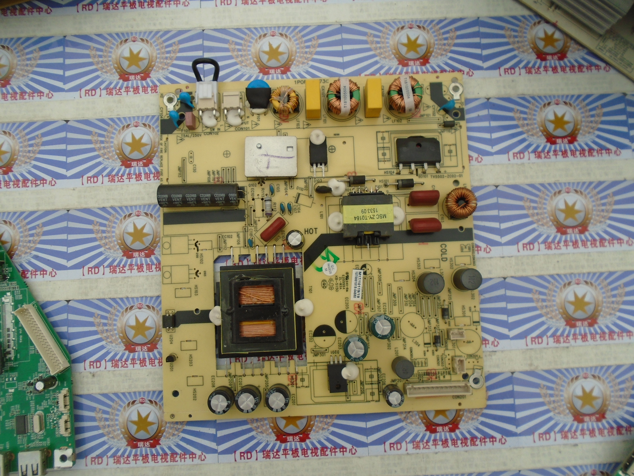原装原厂三洋42CE3210D 电源板1POF248373C TV5502-ZC02-01实物