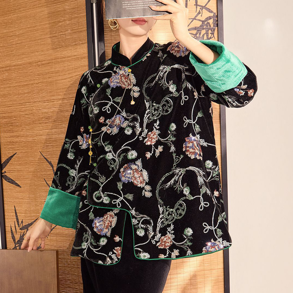 AYOMIS新中式高端刺绣设计感上衣2025秋冬新款黑色盘扣轻奢外套女