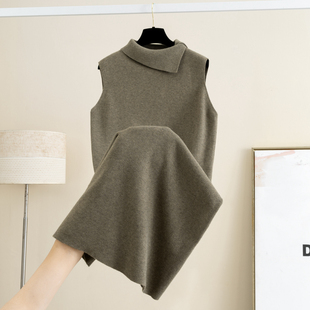 2025秋冬新款羊毛翻领针织背心连衣裙女宽松毛衣马夹裙无袖内搭裙