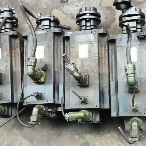 广数175SJT-MZ220B伺服电机3只，带绿色接头，【议】