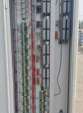 浙大优稳DCS模块，型号UW5742，5/UW5712，1[议]