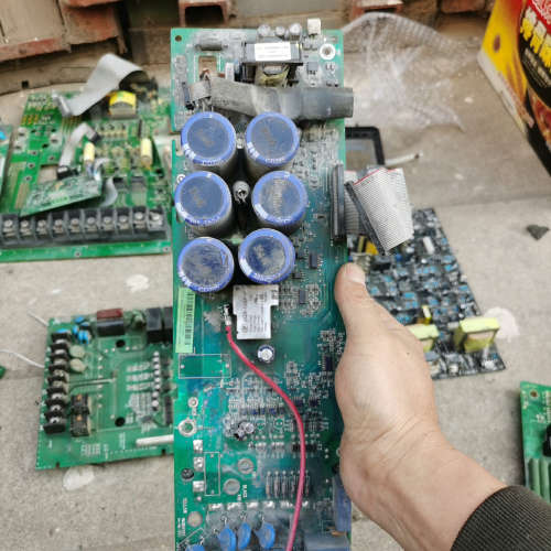 ABB变频器ACS510/550驱动板SINT4220C，带[议]