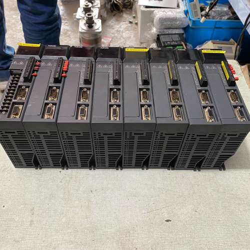 XINJE信捷伺服驱动器：DS2-20P4-AS有3，XI【议】