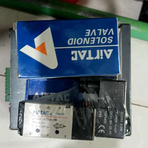 亚德客电磁阀4V110M5B！！4V210-08/4V[议]