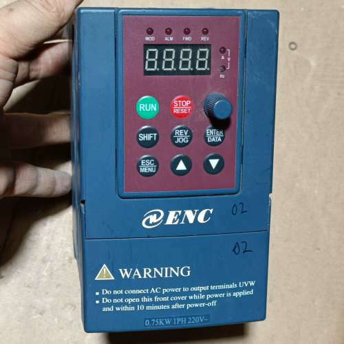 易能变频器EDS800-2S007N 0.75KW 220V[议]