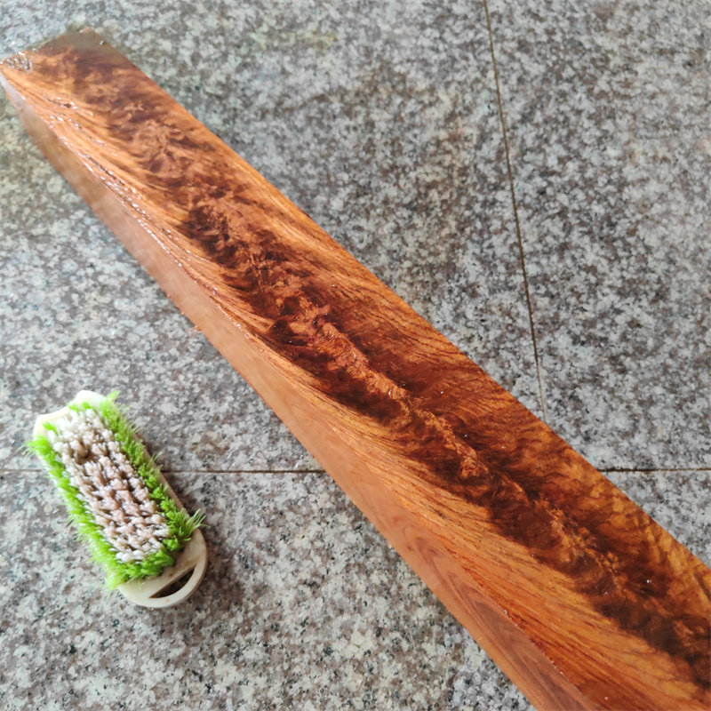 p989大果紫檀缅甸花梨红木家具小料方块料镇尺料羽毛纹水波花纹料