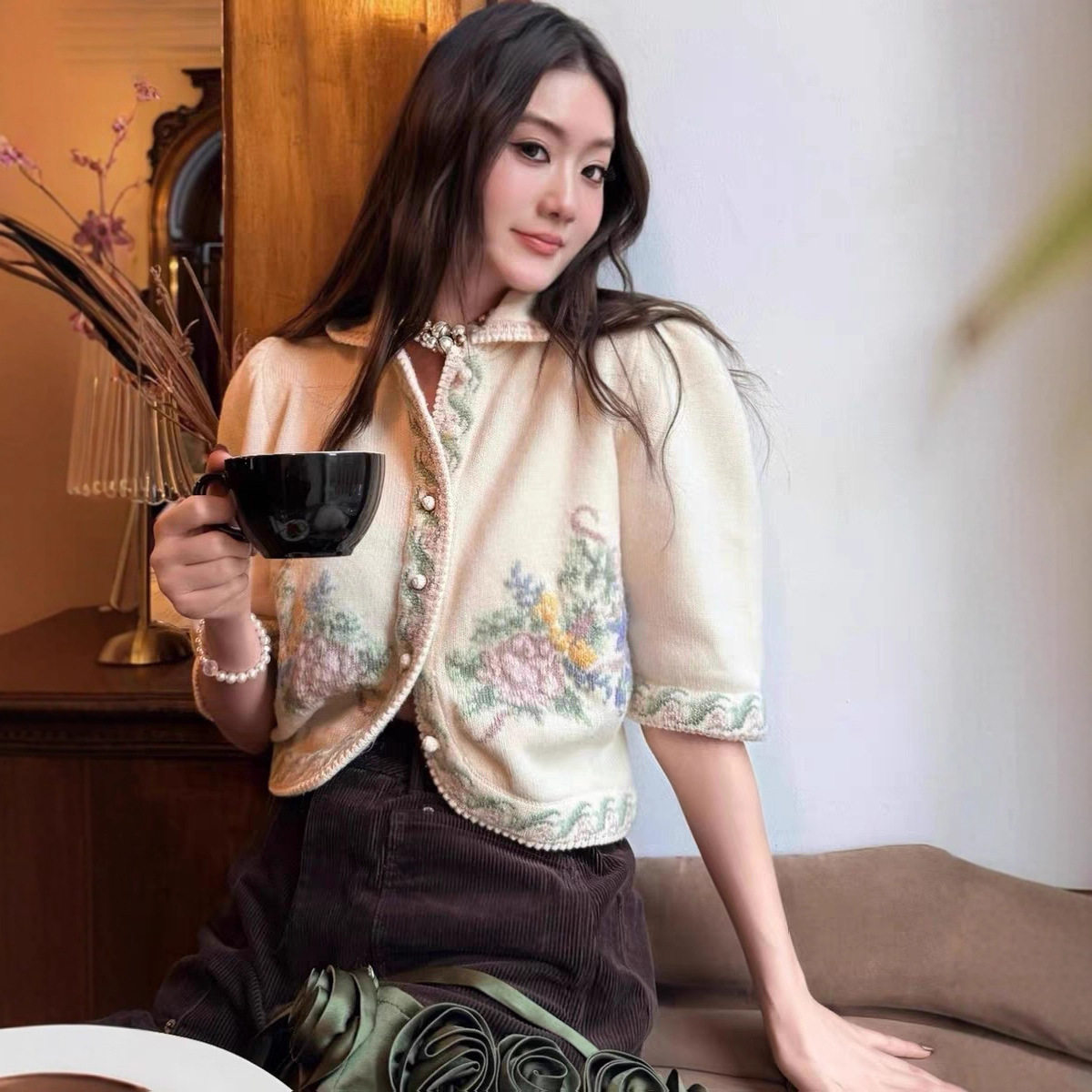 花一【上海高版本】25ss新秋冬绒耳朵同款羊绒提花泡泡袖针织开衫,女装/女士精品,羊绒衫,淘宝优惠券,粉丝福利购,淘宝优惠卷