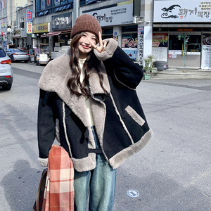 美式复古黑色皮毛一体机车服女冬季新款韩版宽松加厚羊羔毛外套潮