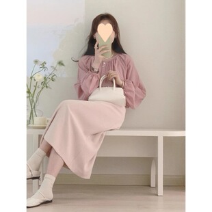 今年流行的女装上衣粉色连衣裙子早春装女多巴胺初春穿搭一整套