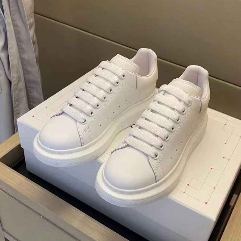 myqueen小白鞋|小红书达人推荐|新时尚网红宠儿