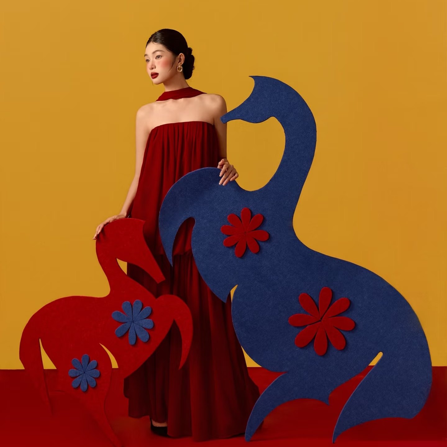 新年全家福儿童写真拍照道具加厚蓝色马板子婚纱照背景红马挂件