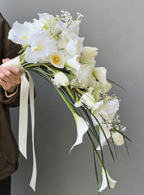 高级感瀑布仿真花手捧花婚礼新娘影楼摄影道具森系仿真花领证花束