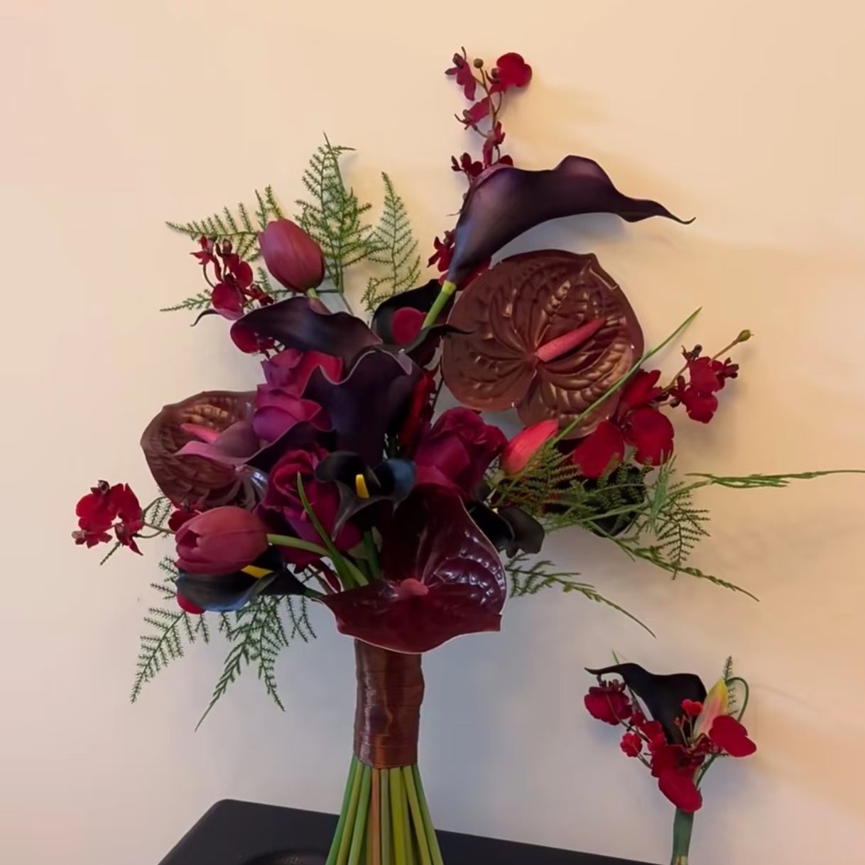 婚礼手捧花成品高级感仿真花玫瑰花束订婚领证拍照结婚礼物送新娘