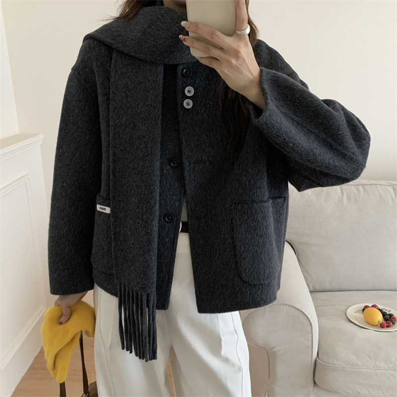 慵懒风流苏双面呢短款女大衣