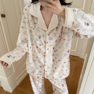 奶油小狗睡衣女款冬季加绒法兰绒珊秋冬珊瑚绒加厚保暖家居服套装