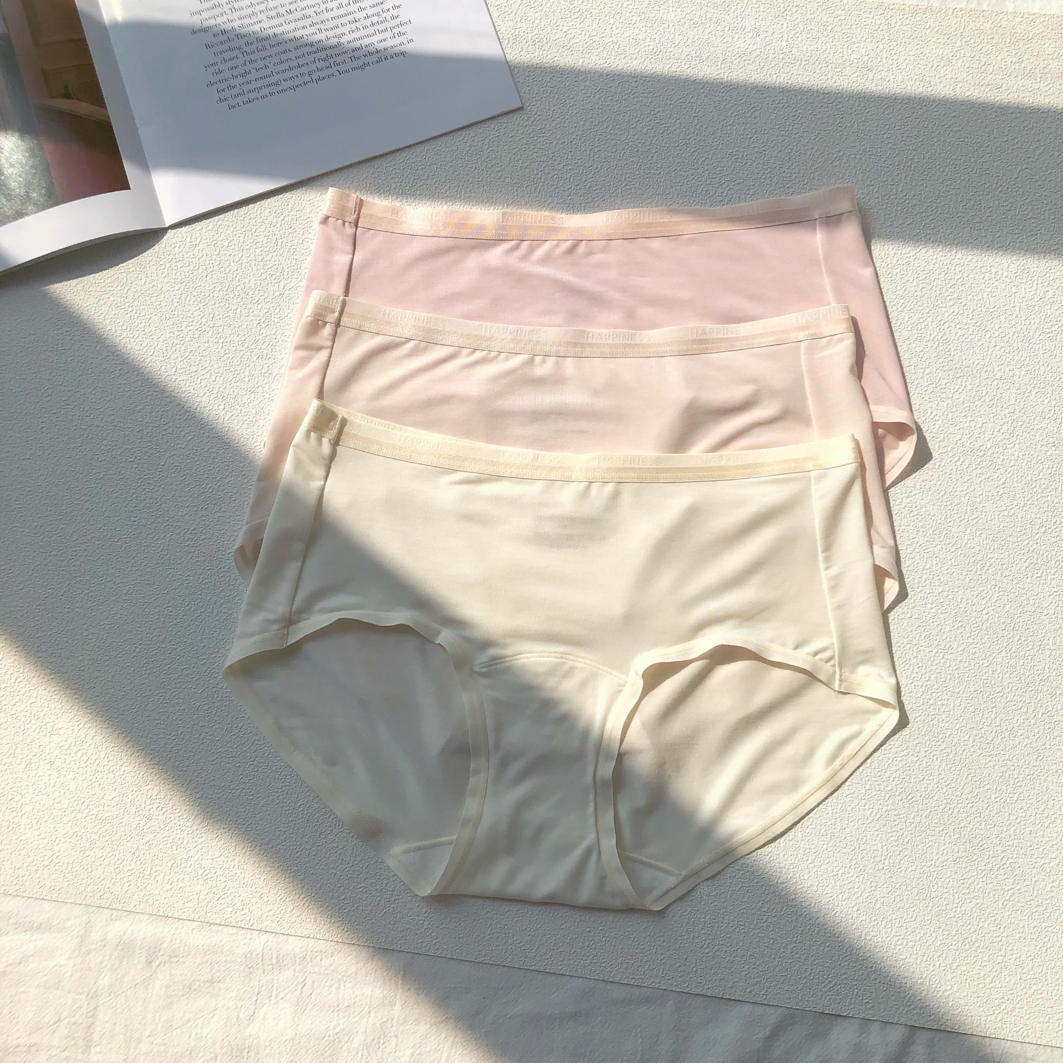 女士内裤纯色新款夏季薄款女生中低腰莫代尔加长裆透气三角裤