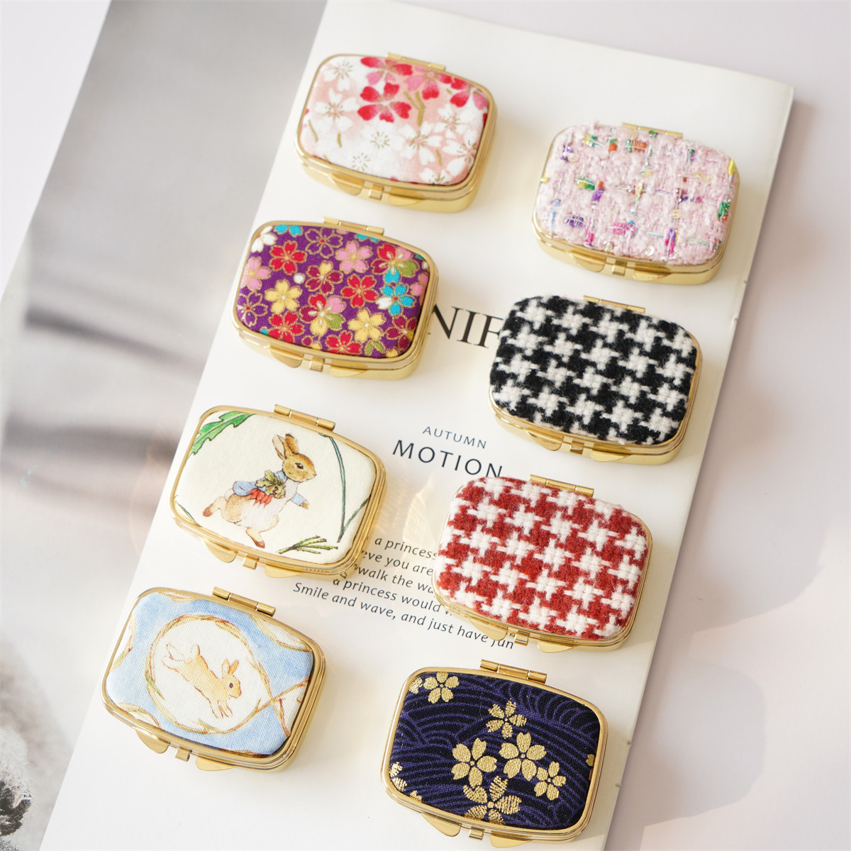 媛艺文艺复古伴手礼迷你随身镜子化妆镜便携翻盖式睫毛药盒首饰盒