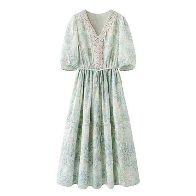 绿色连衣裙女2026夏季新款印花连衣裙
