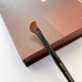 Barnes 匀染刷 Eye Scott 斜角扇形鼻影刷 The Winger 打底刷