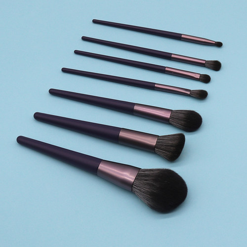 紫色化妆套刷价格 紫色化妆套刷图片 星期三