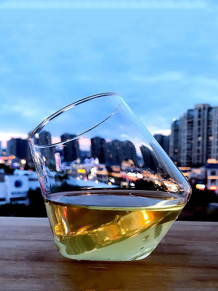 无铅水晶创意红酒杯勃艮第白酒洋酒杯耐热果汁杯不倒翁杯摇摇杯