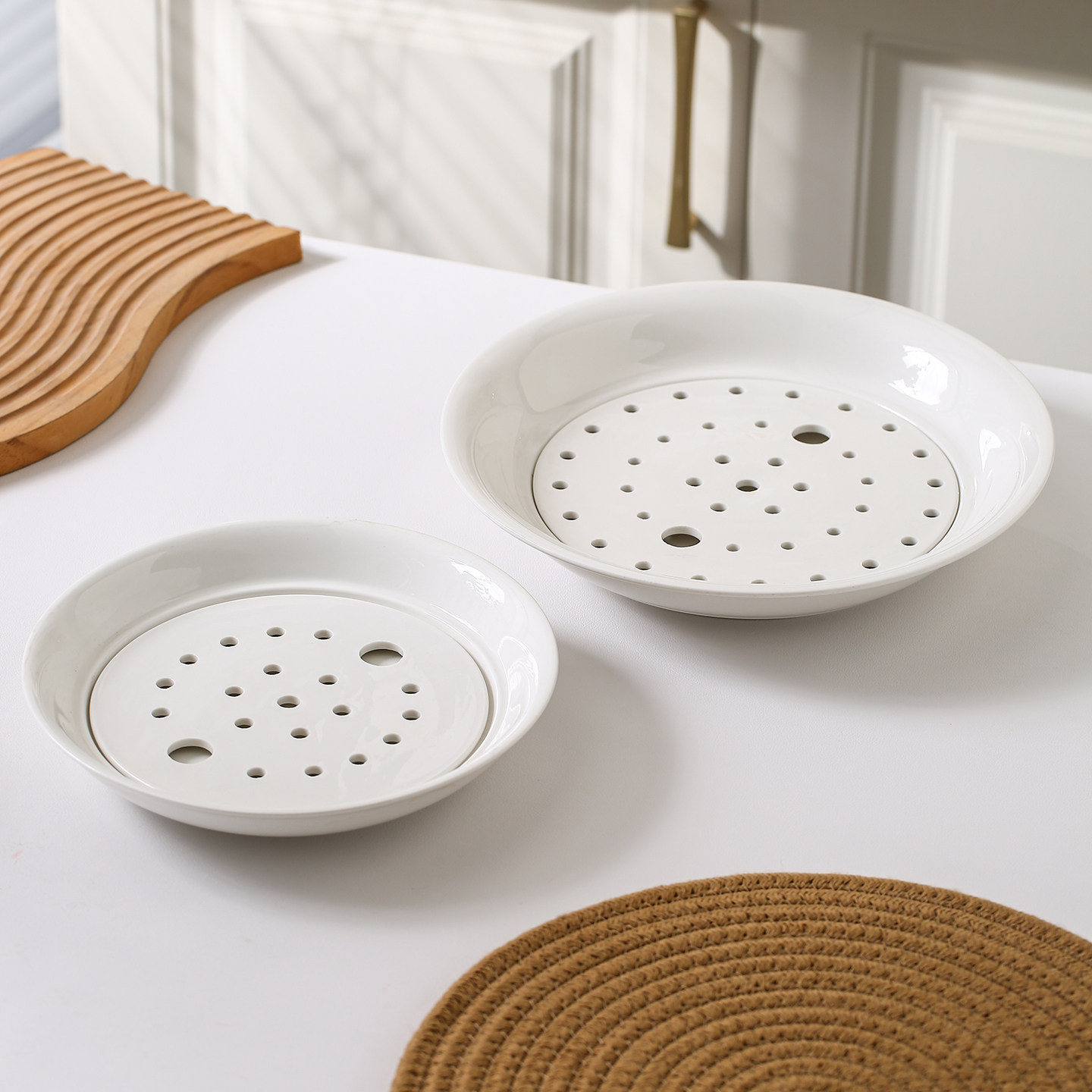 白色简约陶瓷蒸盘双层捞饺子沥水盘火锅沥油盘子家用饺子盘专用