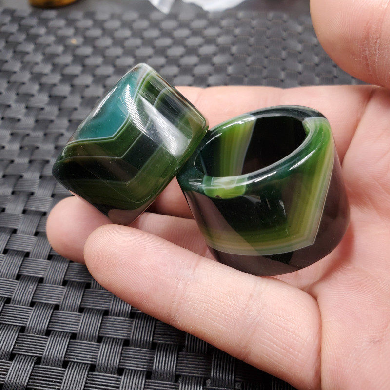 玉石扳指a货冰种绿玉髓扳指加宽玛瑙玉髓扳指大号指环玉戒指手饰,珠宝/钻石/翡翠,手饰,淘宝优惠券,粉丝福利购,淘宝优惠卷