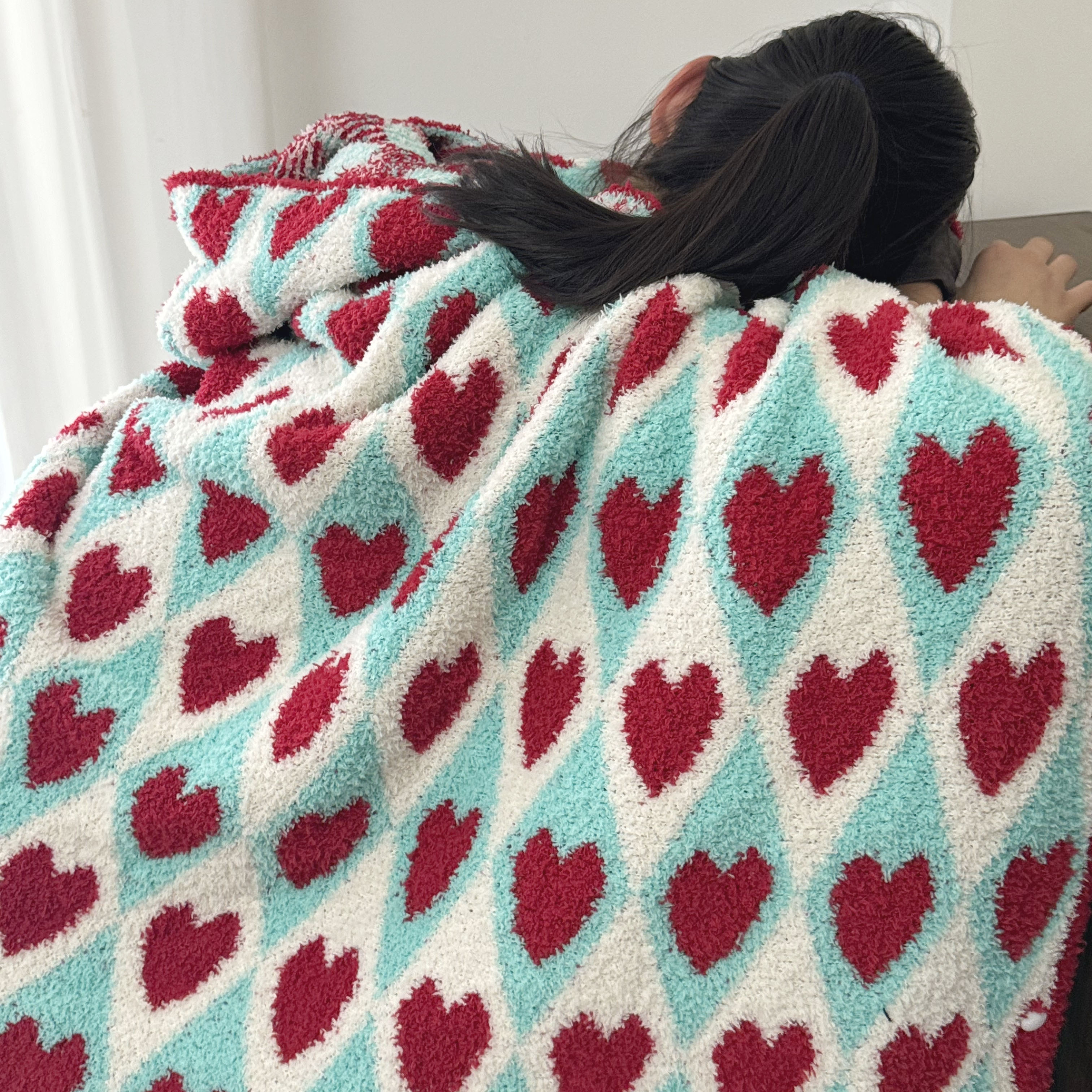 ins风心形半边绒连帽斗篷披肩毛毯女四季办公室午睡披风外出毯子