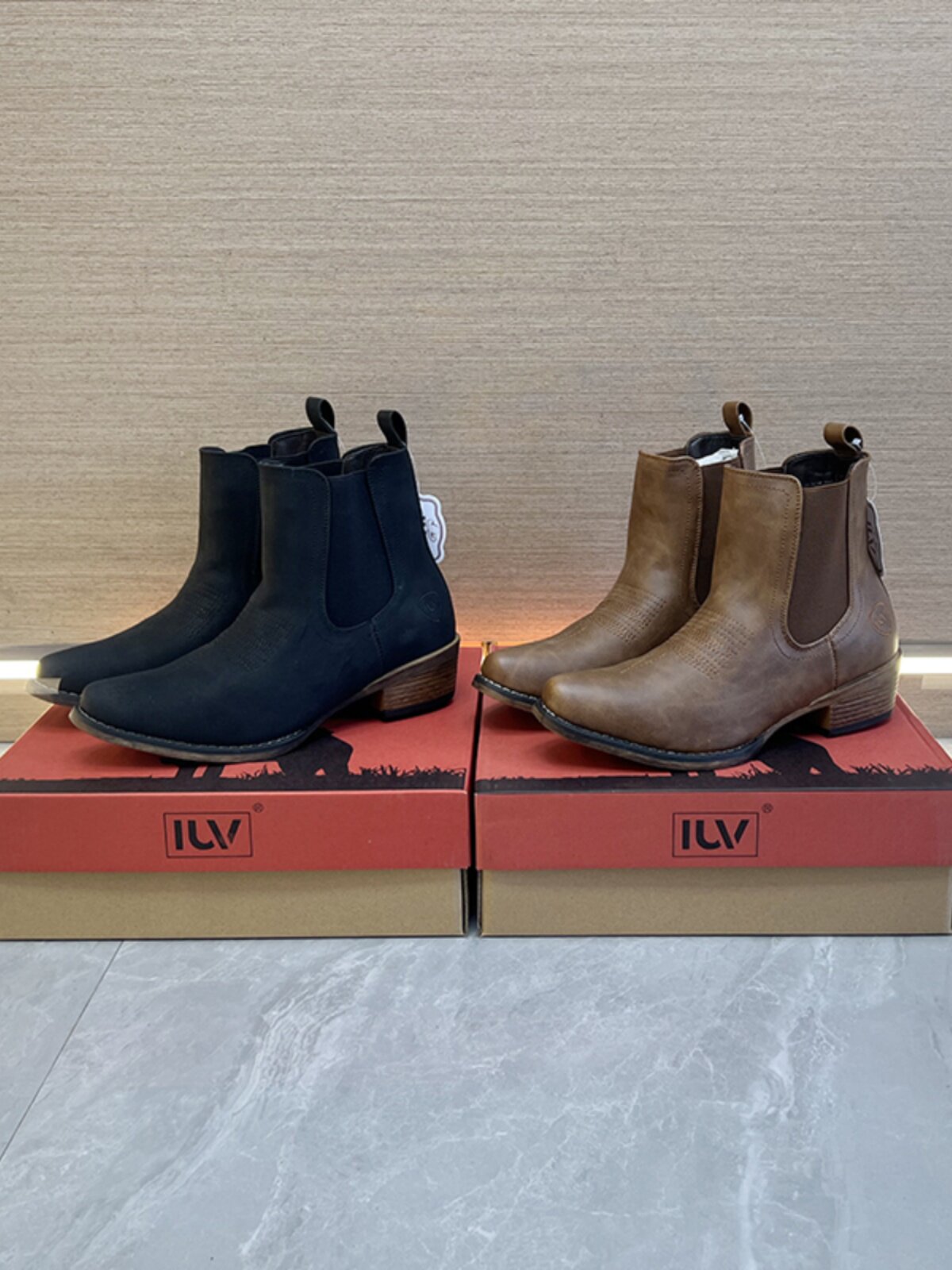 유럽과 미국의 여성 자수 서부 카우보이 부츠 대외 무역 대형 복고풍 영국 두꺼운 굽 사각형 발가락 첼시 부츠