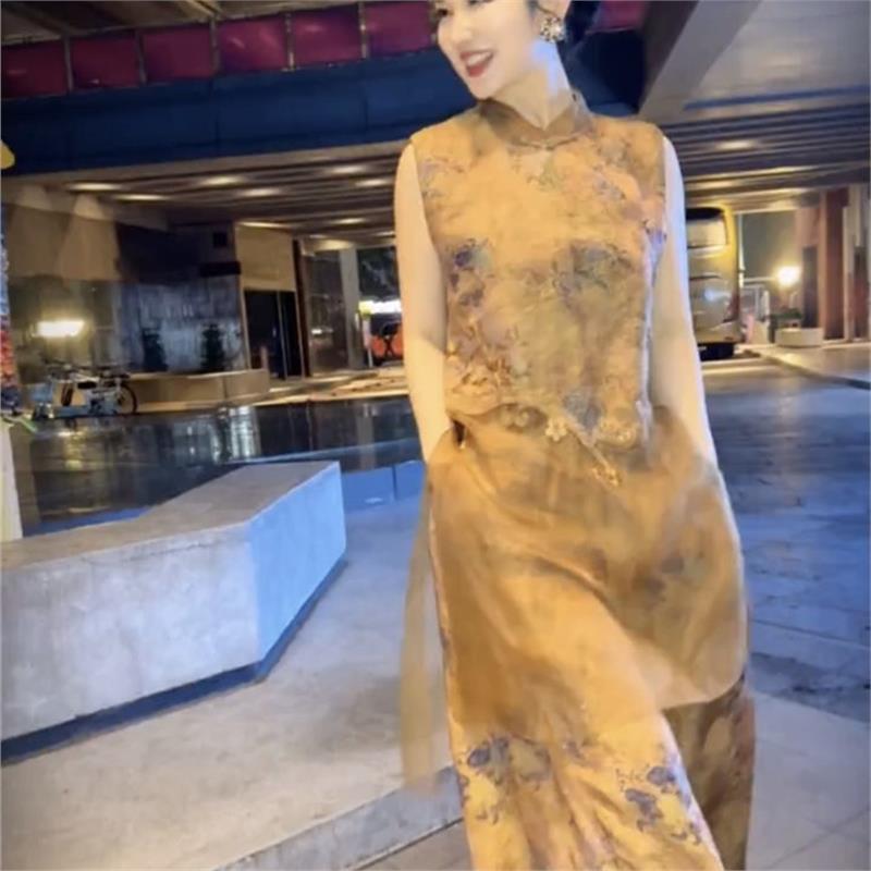 2026夏季网红新品新中式黄色套装女国风重工盘扣印花马甲+阔腿裤