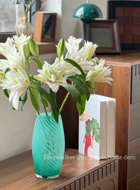 北欧INS风高级感绿色线条玻璃花瓶水仙花玫瑰蝴蝶洋牡丹插花容器