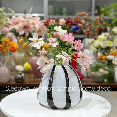 白色 棕色 黑色条纹胖墩小口厚重手工凹凸感玻璃花瓶花器
