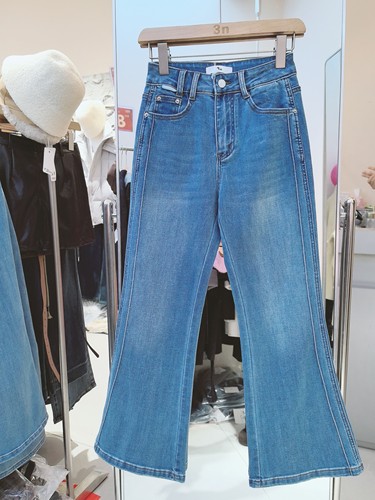 3NUX2026春新款韩版简约百搭显瘦高品质休闲牛仔九分微喇牛仔裤