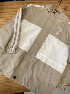 童装 男孩时尚 实体店 外套中大童卡其拼接连帽休闲上衣长袖 男童春款