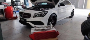 SNOWTECH加大中冷散热器 适配奔驰A B CLA GLA200 A220 260 250