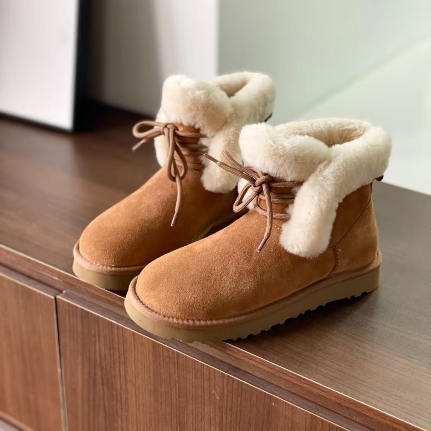 澳洲纯羊毛雪地靴厚底真皮马丁靴