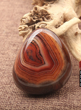 天然马达加斯加缠丝红玛瑙 把件把玩标本 奇石收藏可做吊坠把玩