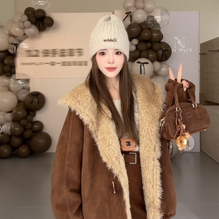 NN家秋冬加厚女连帽牛角扣仿羊羔毛皮毛一体麂皮绒皮草外套2014
