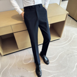 藏青色