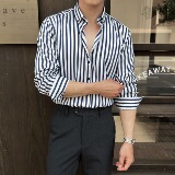 蓝色