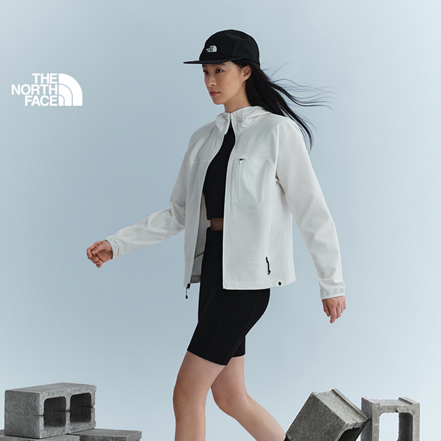 北面女款HKE防风防泼水软壳夹克