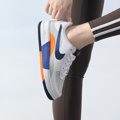 NIKE耐克AIRFORCE1大童休闲板鞋