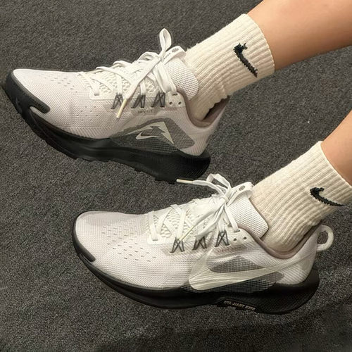 NIKE耐克飞马男子越野专业跑步鞋