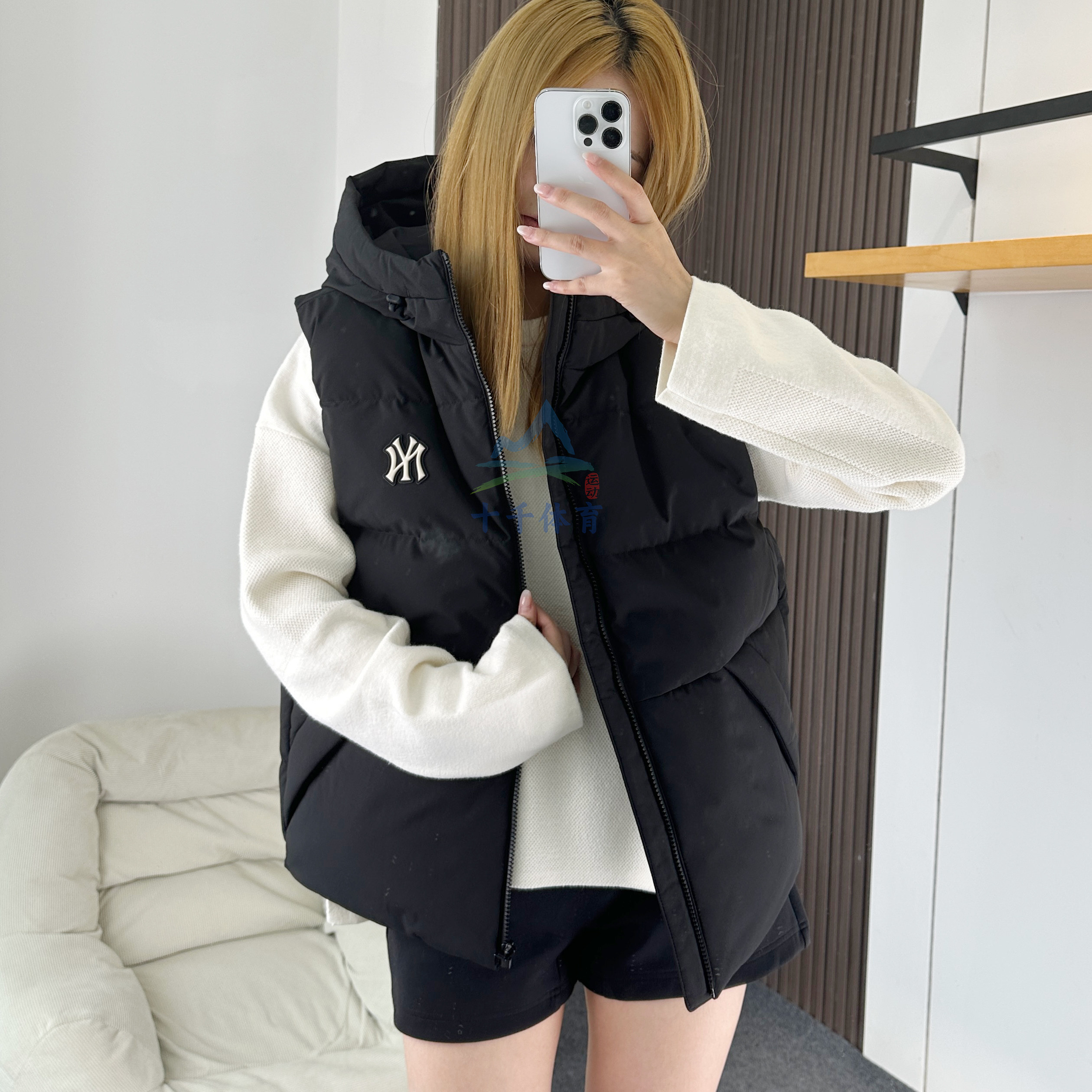 25秋季新款MLB羽绒马甲男女NY防泼水连帽运动棉羽背心3ADVB0456