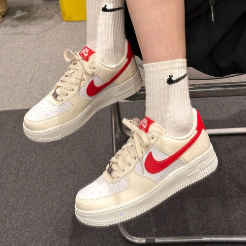 Nike耐克AF1女子空军一号运动鞋